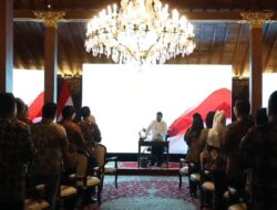 Momen Prabowo Terima Ucapan Ulang Tahun Di Pembekalan Kandidat Wakil Pembantu Presiden Pembantu Presiden Hingga Hambalang